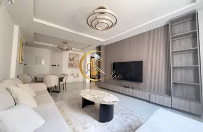 Apartment - 2 Bedrooms - 2 Bathrooms for rent in Umm Ghwailina Comm - Umm Ghuwalina - Umm Ghuwailina - Doha