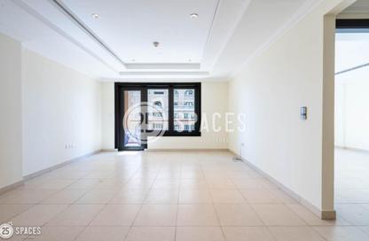Apartment - 1 Bedroom - 2 Bathrooms for rent in East Porto Drive - Porto Arabia - The Pearl Island - Doha