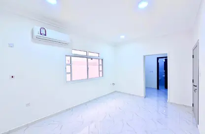 شقة - 1 حمام للايجار في سوق الغرافة - الغرافة - الدوحة