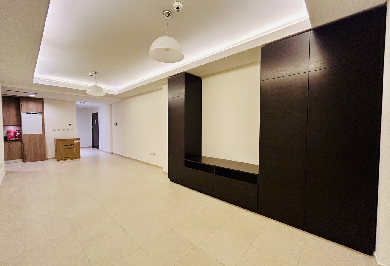 Modern Studio Apartment for Rent in The Pearl