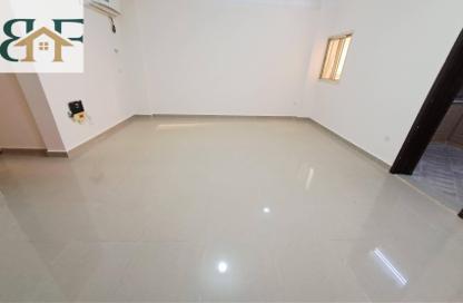 Apartment - 1 Bedroom - 1 Bathroom for rent in Umm Ghwailina Comm - Umm Ghuwalina - Umm Ghuwailina - Doha Apartment - 1 Bedroom - 1 Bathroom for rent in Umm Ghwailina Comm - Umm Ghuwalina - Umm Ghuwailina - Doha