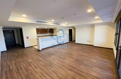 Apartment - 2 Bedrooms - 2 Bathrooms for rent in East Porto Drive - Porto Arabia - The Pearl Island - Doha