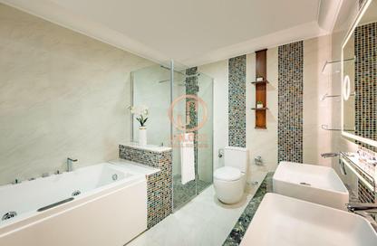 Apartment - 4 Bedrooms - 6 Bathrooms for rent in West Bay Tower - West Bay - West Bay - Doha Apartment - 4 Bedrooms - 6 Bathrooms for rent in West Bay Tower - West Bay - West Bay - Doha