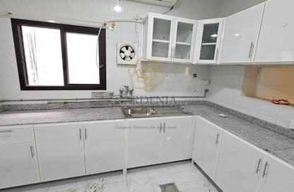 Apartment - 4 Bedrooms - 3 Bathrooms for rent in New Salata - Salata - Doha