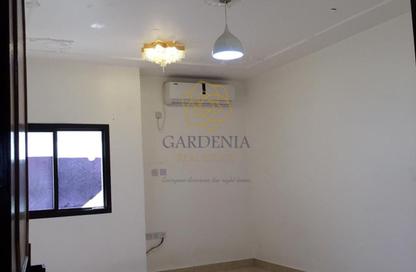 Apartment - 4 Bedrooms - 3 Bathrooms for rent in New Salata - Salata - Doha