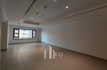 Apartment - 1 Bedroom - 2 Bathrooms for rent in East Porto Drive - Porto Arabia - The Pearl Island - Doha