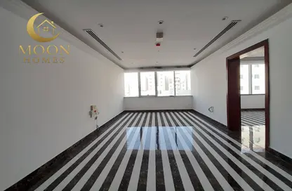 Apartment - 2 Bedrooms - 2 Bathrooms for rent in Al Mansoura - Al Mansoura - Doha