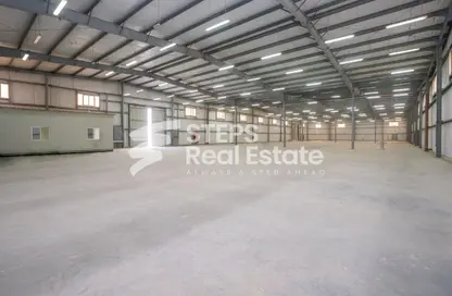 Warehouse - Studio - 1 Bathroom for rent in East Industrial Street - Birkat Al Awamer - Al Wakra