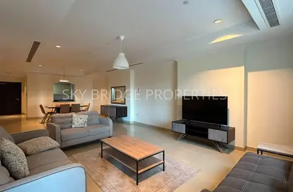 Apartment - 1 Bedroom - 2 Bathrooms for rent in Porto Arabia - The Pearl Island - Doha