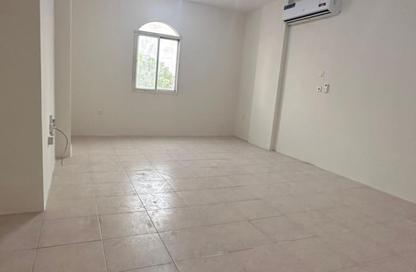 Apartment - 2 - 2 for rent in Al Mansoura - Doha Apartment - 2 - 2 for rent in Al Mansoura - Doha
