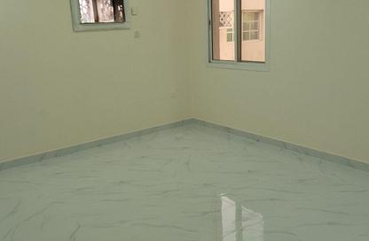 Apartment - 3 Bedrooms - 2 Bathrooms for rent in Anas Street - Fereej Bin Mahmoud North - Fereej Bin Mahmoud - Doha