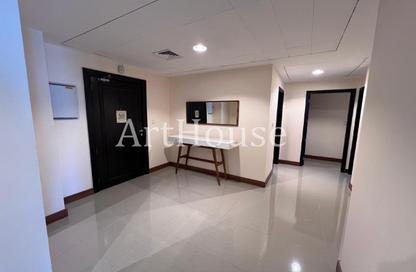 Apartment - 2 Bedrooms - 3 Bathrooms for rent in West Bay - West Bay - Doha