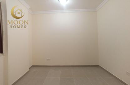 Apartment - 1 Bedroom - 1 Bathroom for rent in Umm Ghuwailina 4 - Umm Ghuwailina - Doha Apartment - 1 Bedroom - 1 Bathroom for rent in Umm Ghuwailina 4 - Umm Ghuwailina - Doha