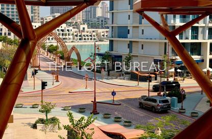 Apartment - 2 Bedrooms - 3 Bathrooms for rent in Crystal Residence - Gewan Island - The Pearl Island - Doha