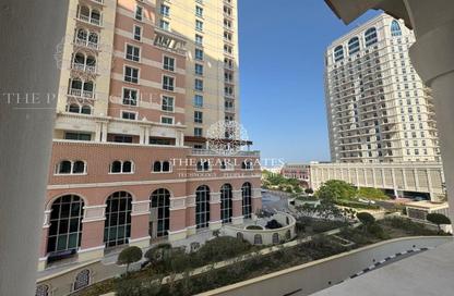 Apartment - Studio - 2 Bathrooms for rent in Viva West - Viva Bahriyah - The Pearl Island - Doha