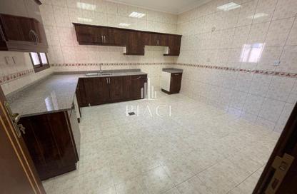 Apartment - 2 Bedrooms - 2 Bathrooms for rent in Souk Al gharaffa - Al Gharrafa - Doha