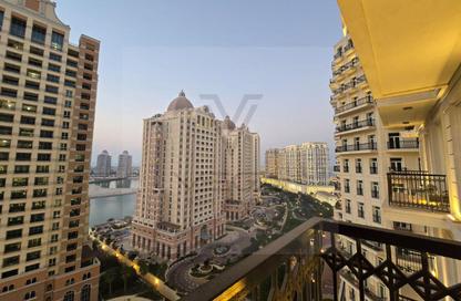Apartment - 2 Bedrooms - 4 Bathrooms for rent in Floresta Gardens - Floresta Gardens - The Pearl Island - Doha