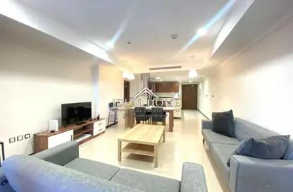 Apartment - 1 Bedroom - 2 Bathrooms for rent in West Porto Drive - Porto Arabia - The Pearl Island - Doha