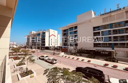 Apartment - 1 Bedroom - 2 Bathrooms for rent in Crystal Residence - Gewan Island - The Pearl Island - Doha
