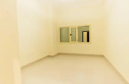 Apartment - 2 Bedrooms - 2 Bathrooms for rent in Marina Residences 195 - Marina District - Lusail