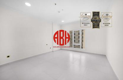Apartment - 3 Bedrooms - 2 Bathrooms for rent in Al Nasr Street - Al Nasr - Doha Apartment - 3 Bedrooms - 2 Bathrooms for rent in Al Nasr Street - Al Nasr - Doha