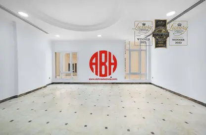 Apartment - 3 Bedrooms - 2 Bathrooms for rent in Al Nasr Street - Al Nasr - Doha