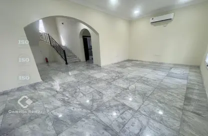 فيلا - 4 غرف نوم - 5 حمامات للايجار في وادي المرخ - مريخ - المريخ - الدوحة