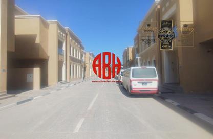 Compound - 4 Bedrooms - 4 Bathrooms for rent in Al Hanaa Street - Al Gharrafa - Doha