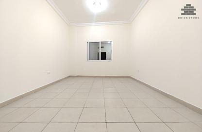 Apartment - 2 Bedrooms - 2 Bathrooms for rent in EB12 - Fereej Bin Mahmoud North - Fereej Bin Mahmoud - Doha