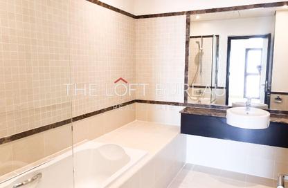 Apartment - 2 Bedrooms - 3 Bathrooms for rent in Murano - Qanat Quartier - The Pearl Island - Doha