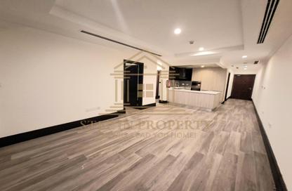 Apartment - 1 Bedroom - 2 Bathrooms for rent in Viva East - Viva Bahriyah - The Pearl Island - Doha