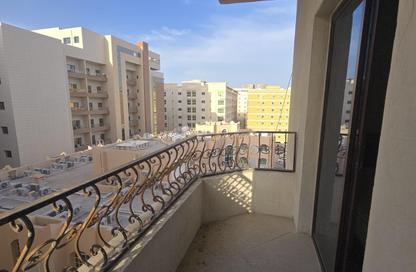 Apartment - 3 Bedrooms - 3 Bathrooms for rent in Al Zubair Bakkar Street - Al Sadd - Doha