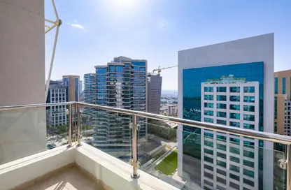 Apartment - 2 Bedrooms - 3 Bathrooms for rent in Lusail Marina Heights - Marina District - Lusail