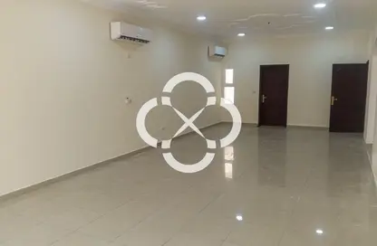 فيلا - 5 غرف نوم - 6 حمامات للايجار في الثمامة - الثمامة - الدوحة