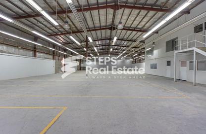 Warehouse - Studio - 7+ for rent in Industrial Area 4 - Industrial Area - Industrial Area - Doha