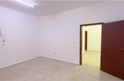 Apartment - 1 Bedroom - 1 Bathroom for rent in Salwa Commercial Building - Salwa Road - Doha Apartment - 1 Bedroom - 1 Bathroom for rent in Salwa Commercial Building - Salwa Road - Doha