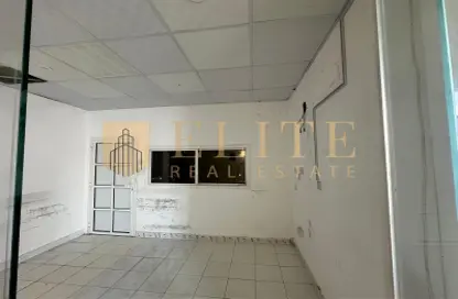 محل تجاري - استوديو - 1 حمام للايجار في 46 بن عمران - فريج بن عمران - الدوحة