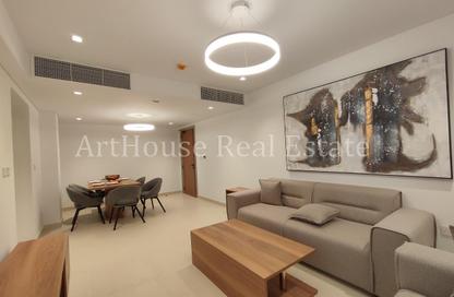 شقة - 2 غرف نوم - 4 حمامات للايجار في شارع الكورنيش - شارع الكورنيش - الدوحة