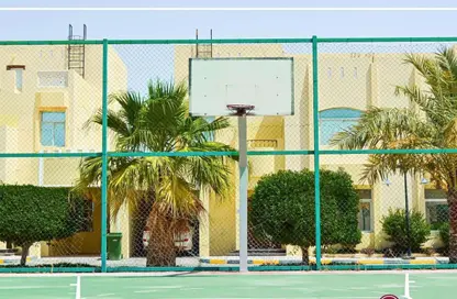 شقة - 2 غرف نوم - 2 حمامات للايجار في قرية اللافندر - الغرافة - الدوحة