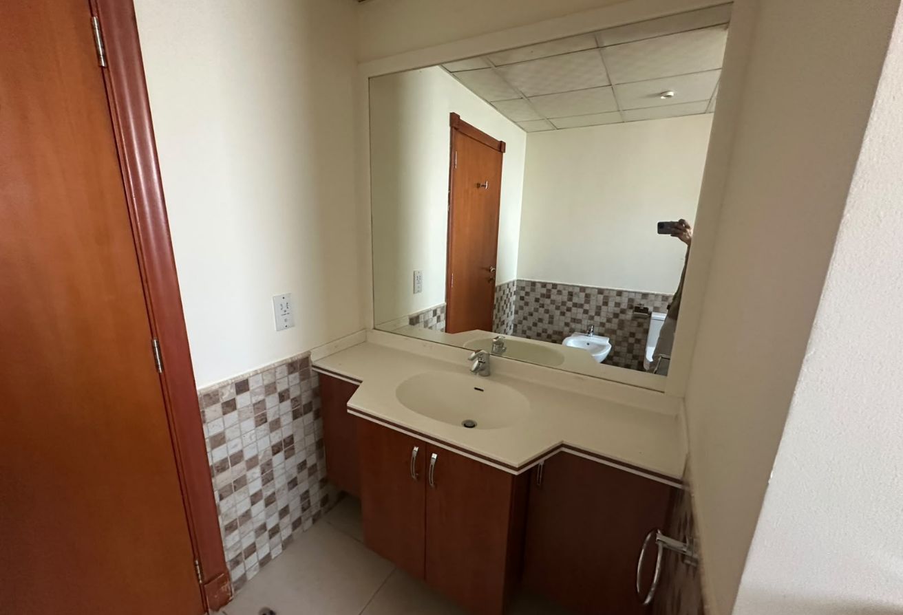 2BHK Semi-Furnished Apartment with Sea View | High thumbnail 11