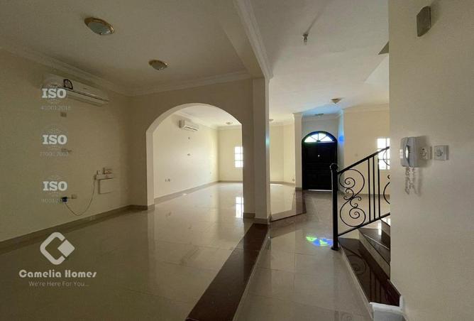 1027600 - Property Image 2