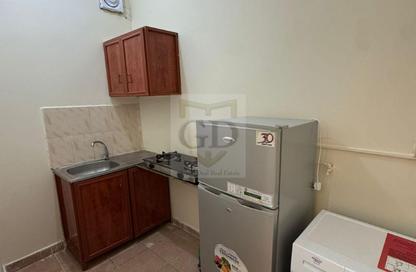 Apartment - Studio - 1 for rent in Al Maamoura - Doha