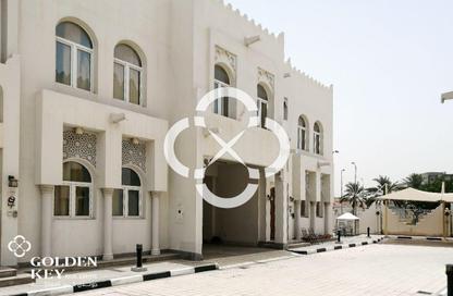 مجمع سكني - 5 غرف نوم - 6 حمامات للايجار في فلل واست باي لاغون - وست باي لاجون - بحيرة وست لاجون - الدوحة