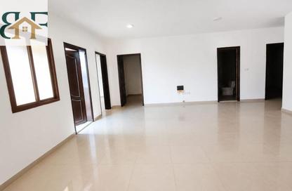 Apartment - 2 Bedrooms - 2 Bathrooms for rent in Umm Ghwailina Comm - Umm Ghuwalina - Umm Ghuwailina - Doha