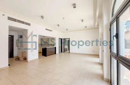 Apartment - 2 Bedrooms - 3 Bathrooms for rent in Murano - Qanat Quartier - The Pearl Island - Doha