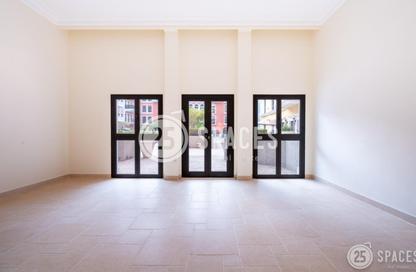 Apartment - 1 Bedroom - 2 Bathrooms for rent in Carnaval - Qanat Quartier - The Pearl Island - Doha