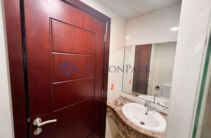 Apartment - 1 Bedroom - 2 Bathrooms for rent in Tower 14 - Porto Arabia - The Pearl Island - Doha Apartment - 1 Bedroom - 2 Bathrooms for rent in Tower 14 - Porto Arabia - The Pearl Island - Doha