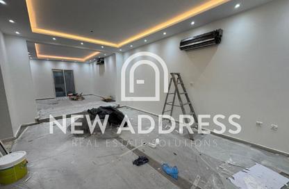 Compound - 3 Bedrooms - 1 Bathroom for rent in Al Thumama - Doha