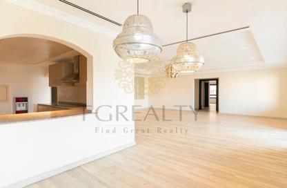 Apartment - 3 - 4 for sale in West Porto Drive - Porto Arabia - The Pearl Island - Doha