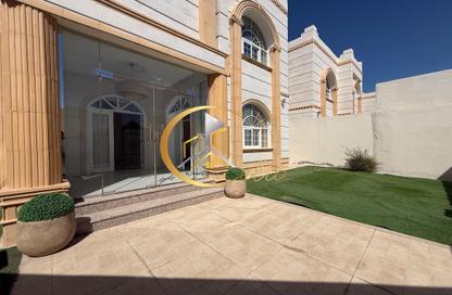 Villa - 5 Bedrooms - 7+ Bathrooms for rent in Bu Hamour Street - Abu Hamour - Doha Villa - 5 Bedrooms - 7+ Bathrooms for rent in Bu Hamour Street - Abu Hamour - Doha